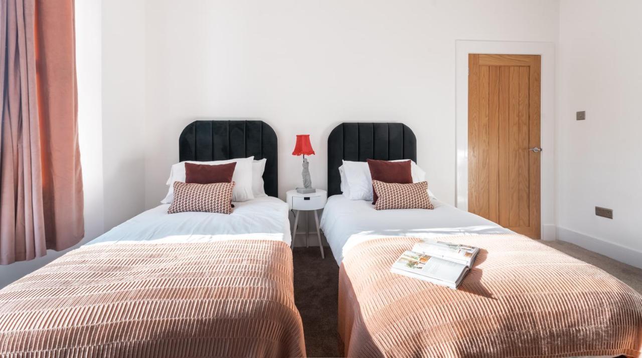 Ty Hapus Newport - Luxury 4 Bedroom Home エクステリア 写真