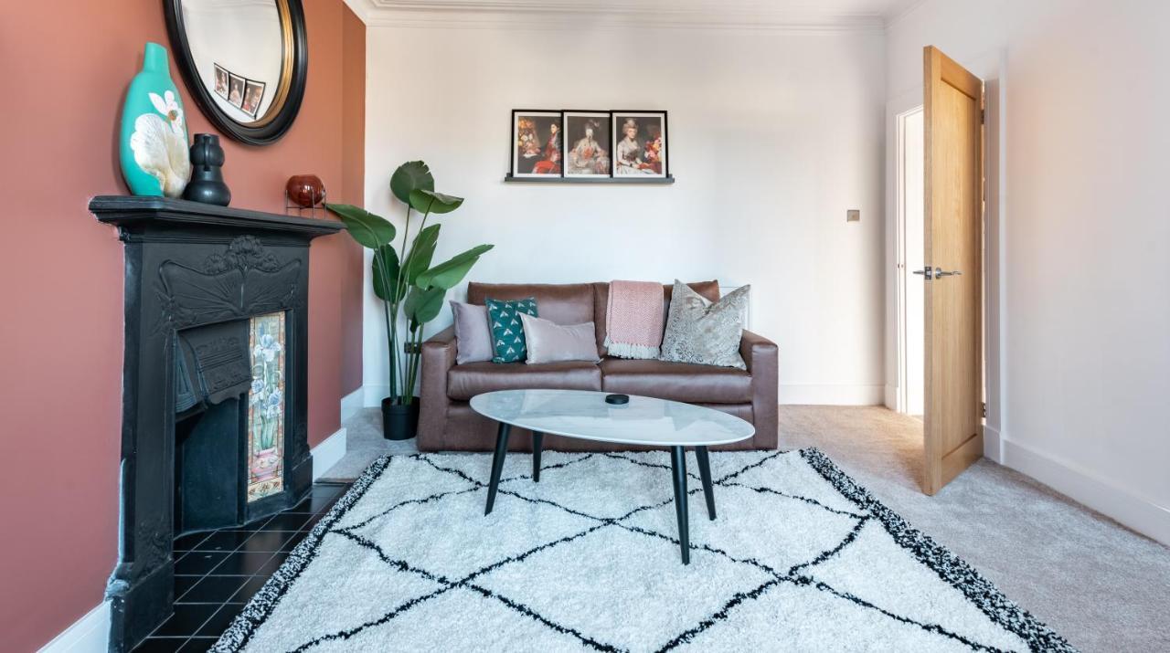 Ty Hapus Newport - Luxury 4 Bedroom Home エクステリア 写真